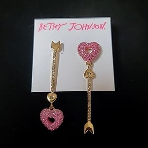 New! BETSEY JOHNSON One Love Collection Pink Pavè Heart Arrow Linear Earrings.
